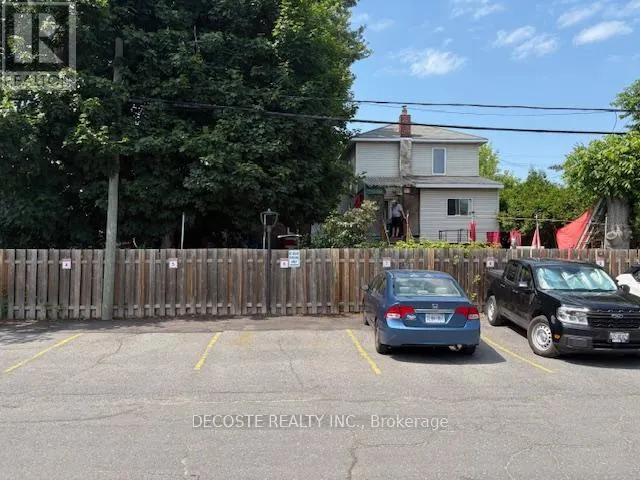 6 - 85 RACE STREET