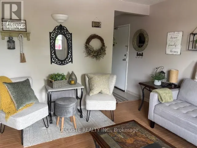 6 - 85 RACE STREET