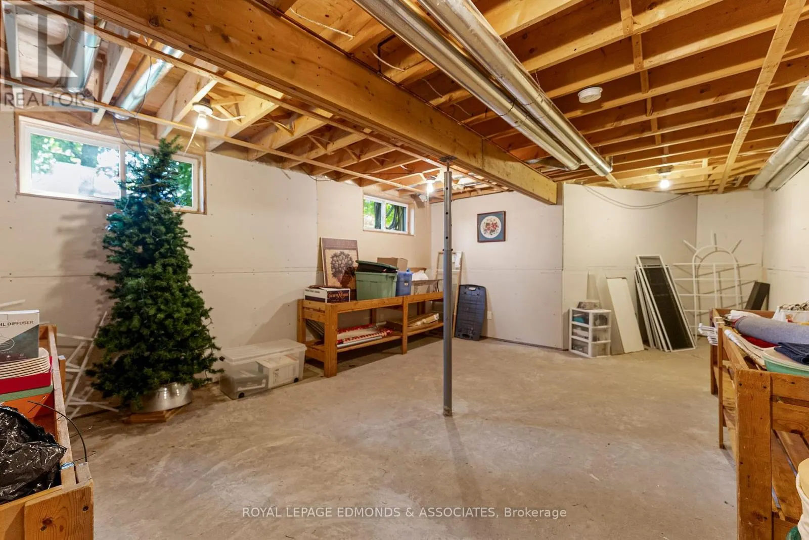 619 CECELIA STREET
