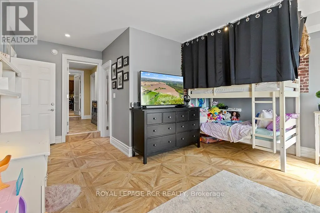 5680 WELLINGTON ROAD 23