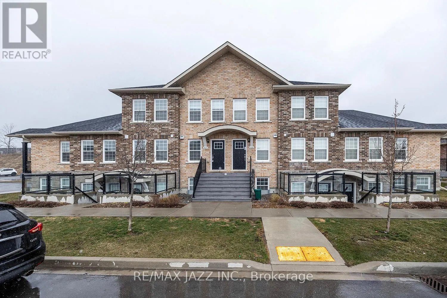 407 - 460 LONSBERRY DRIVE, #407