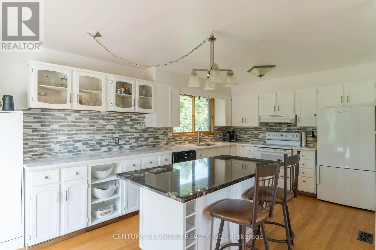 1496 BRADFIELD ROAD