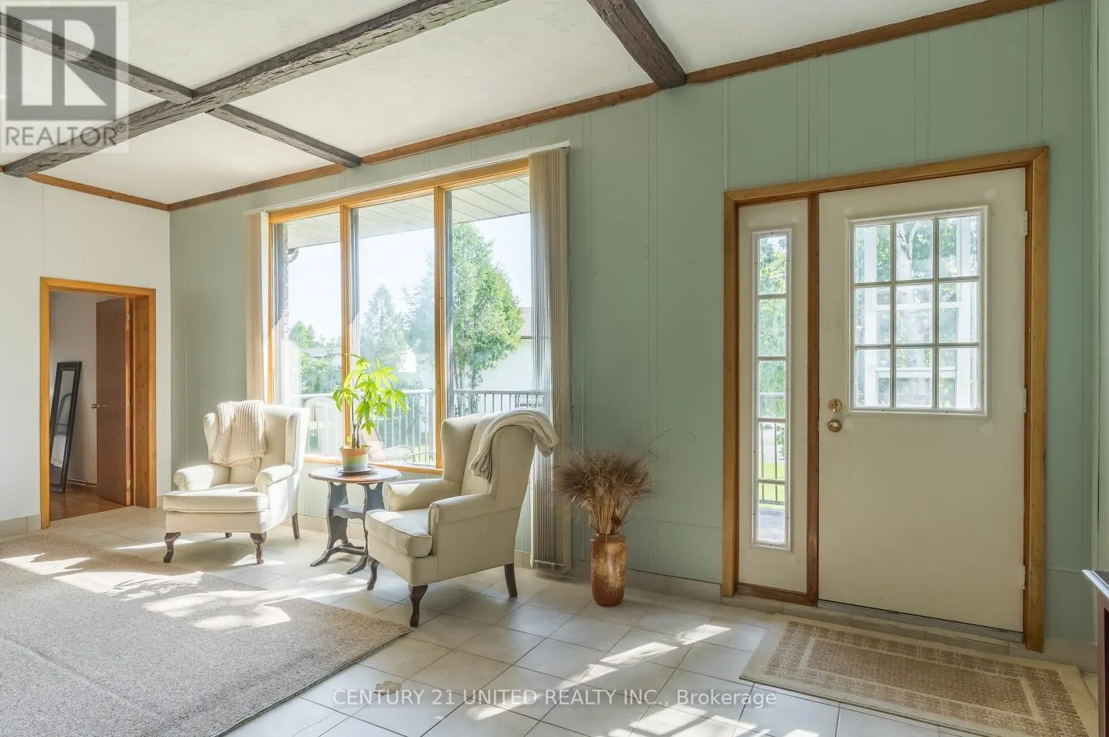 1496 BRADFIELD ROAD