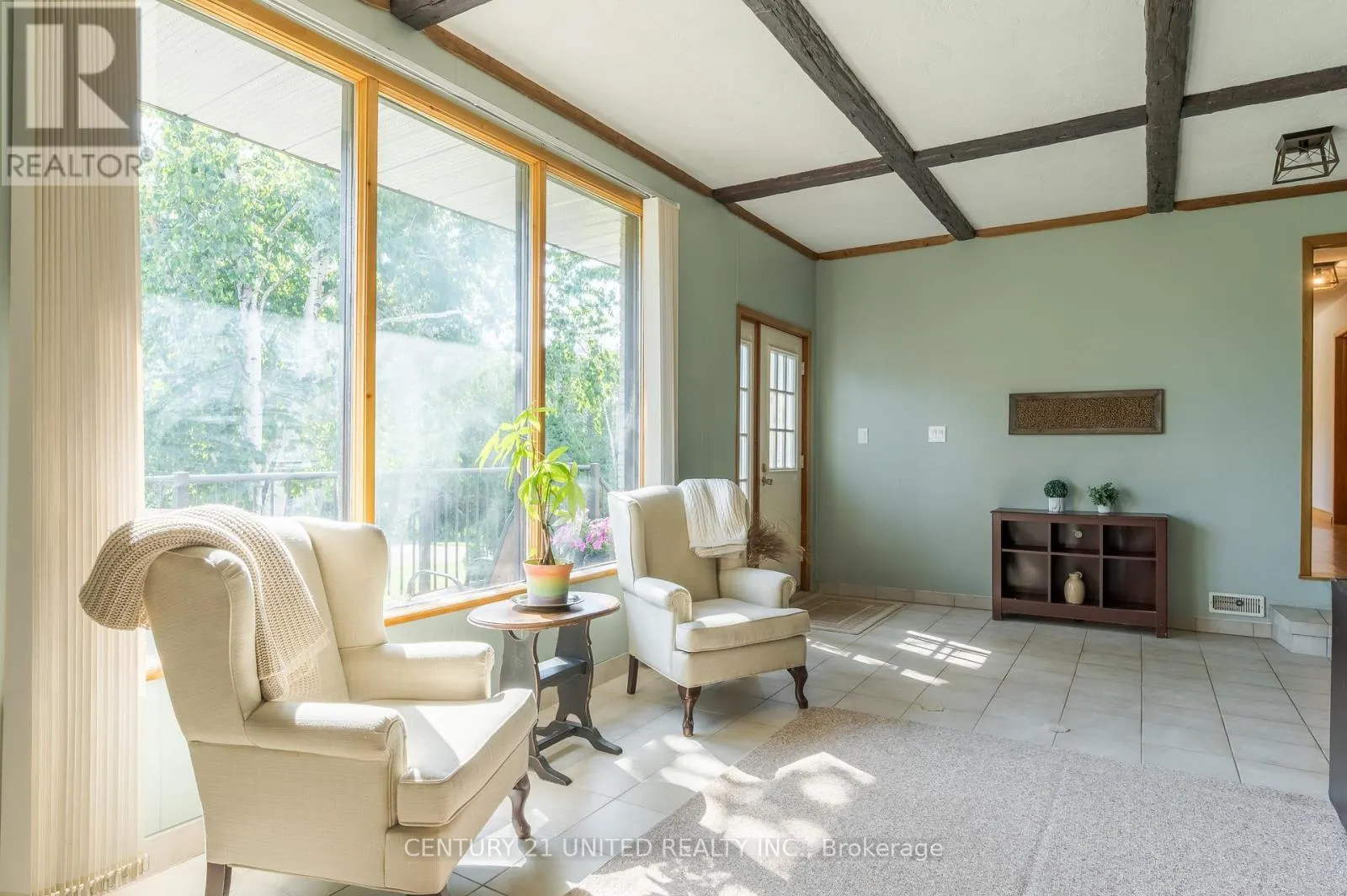1496 BRADFIELD ROAD