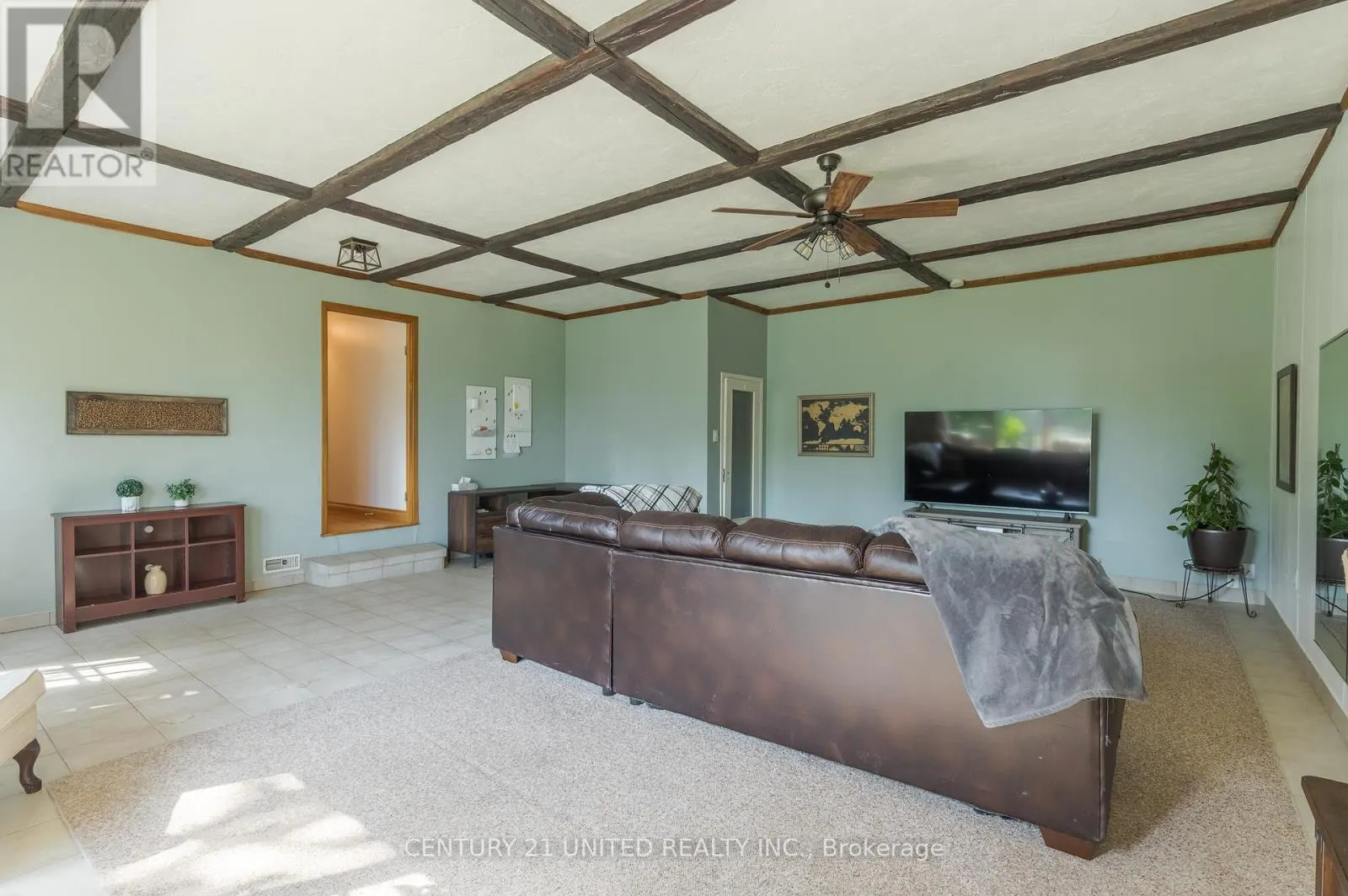 1496 BRADFIELD ROAD