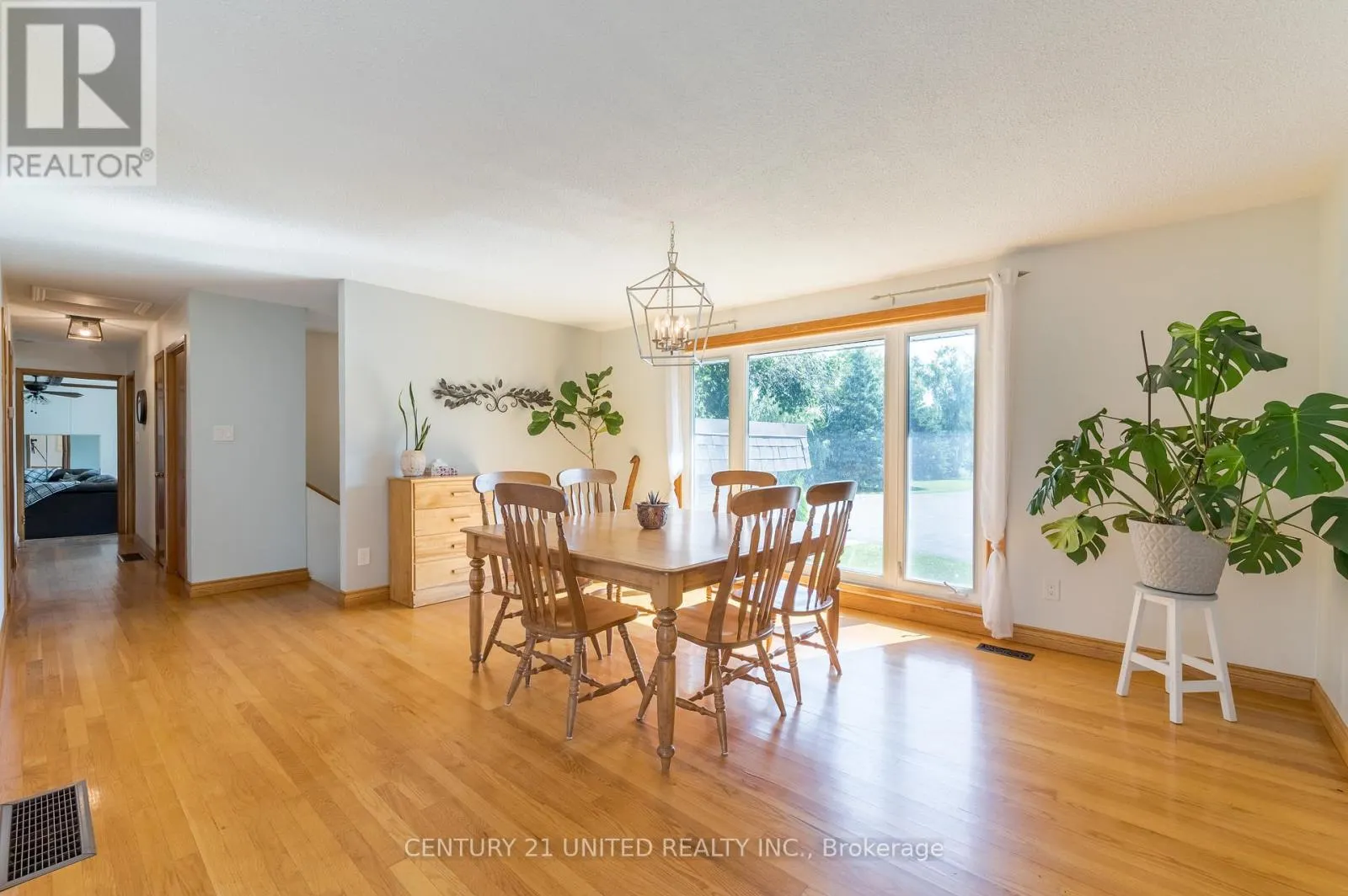 1496 BRADFIELD ROAD