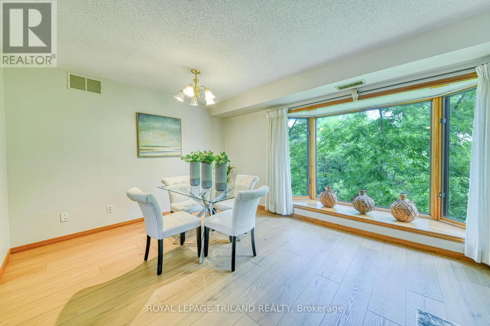 206 - 4 ALBERT STREET, #206