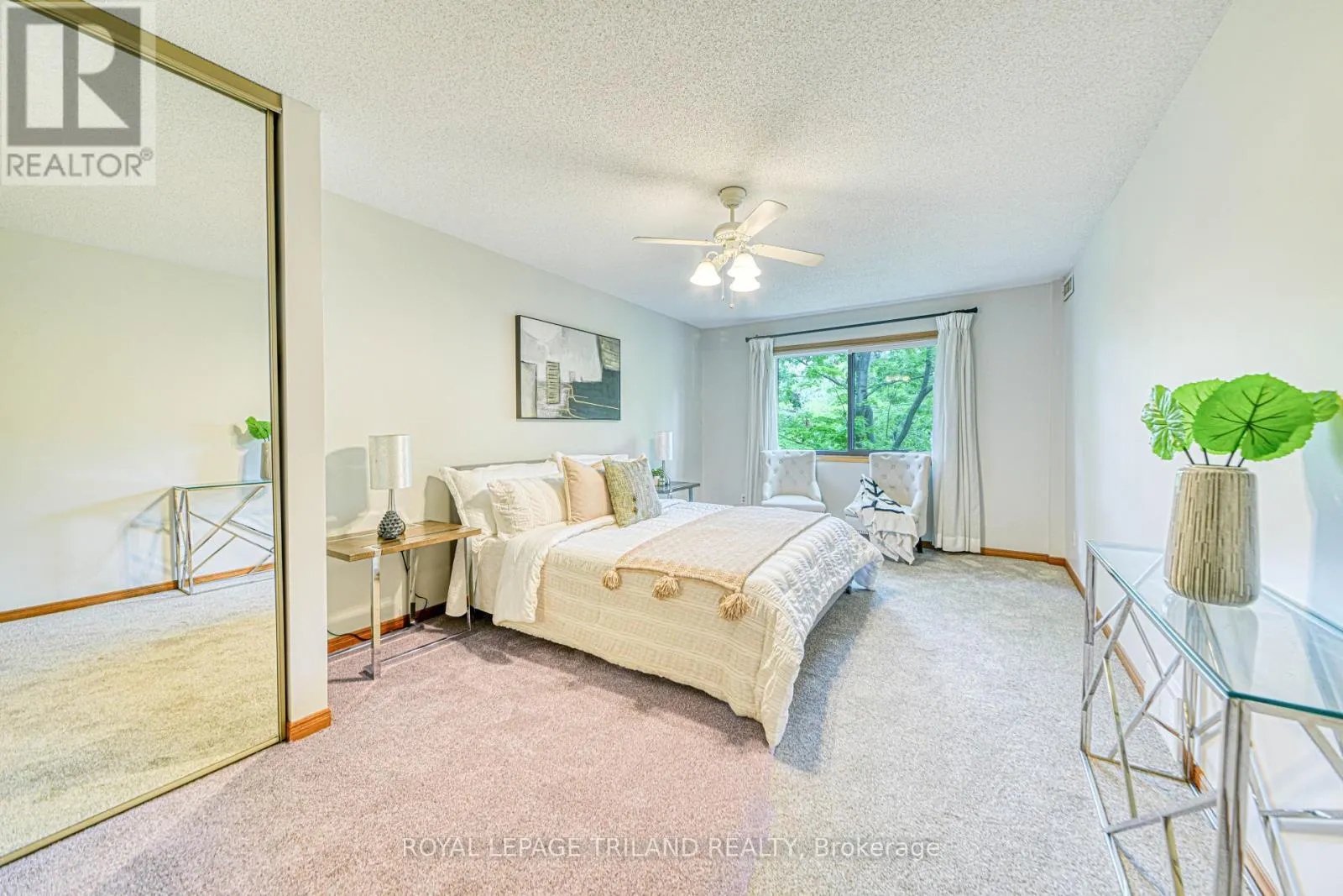 206 - 4 ALBERT STREET, #206