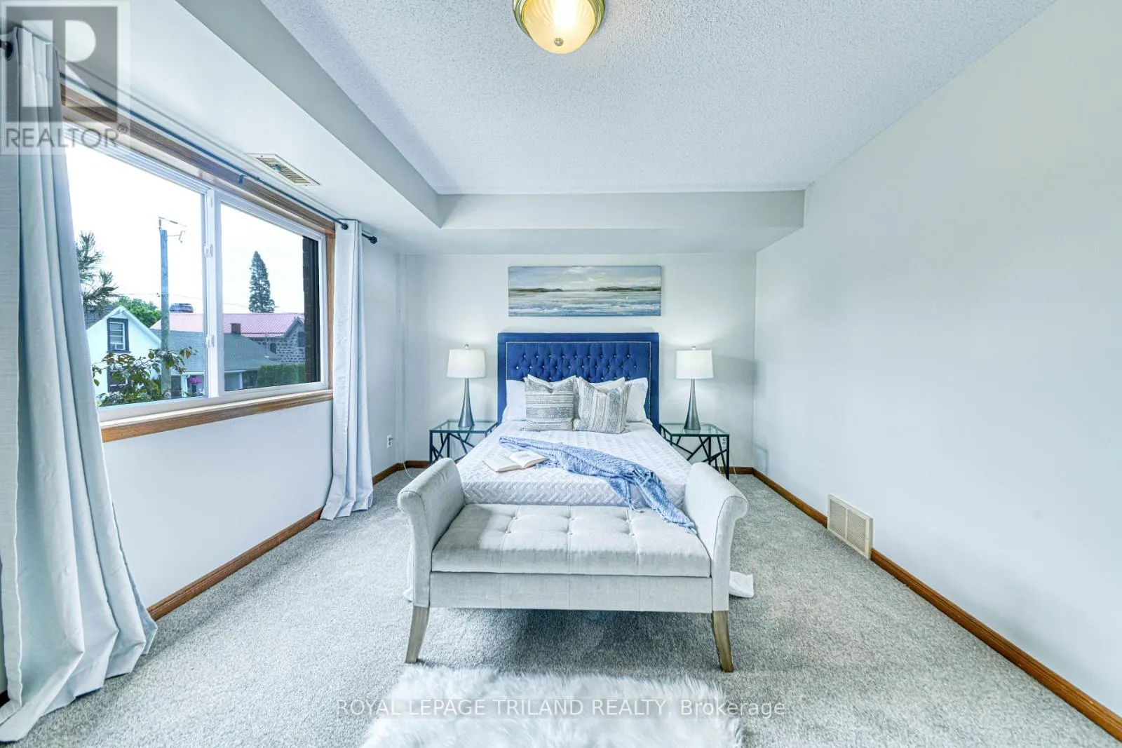 206 - 4 ALBERT STREET, #206
