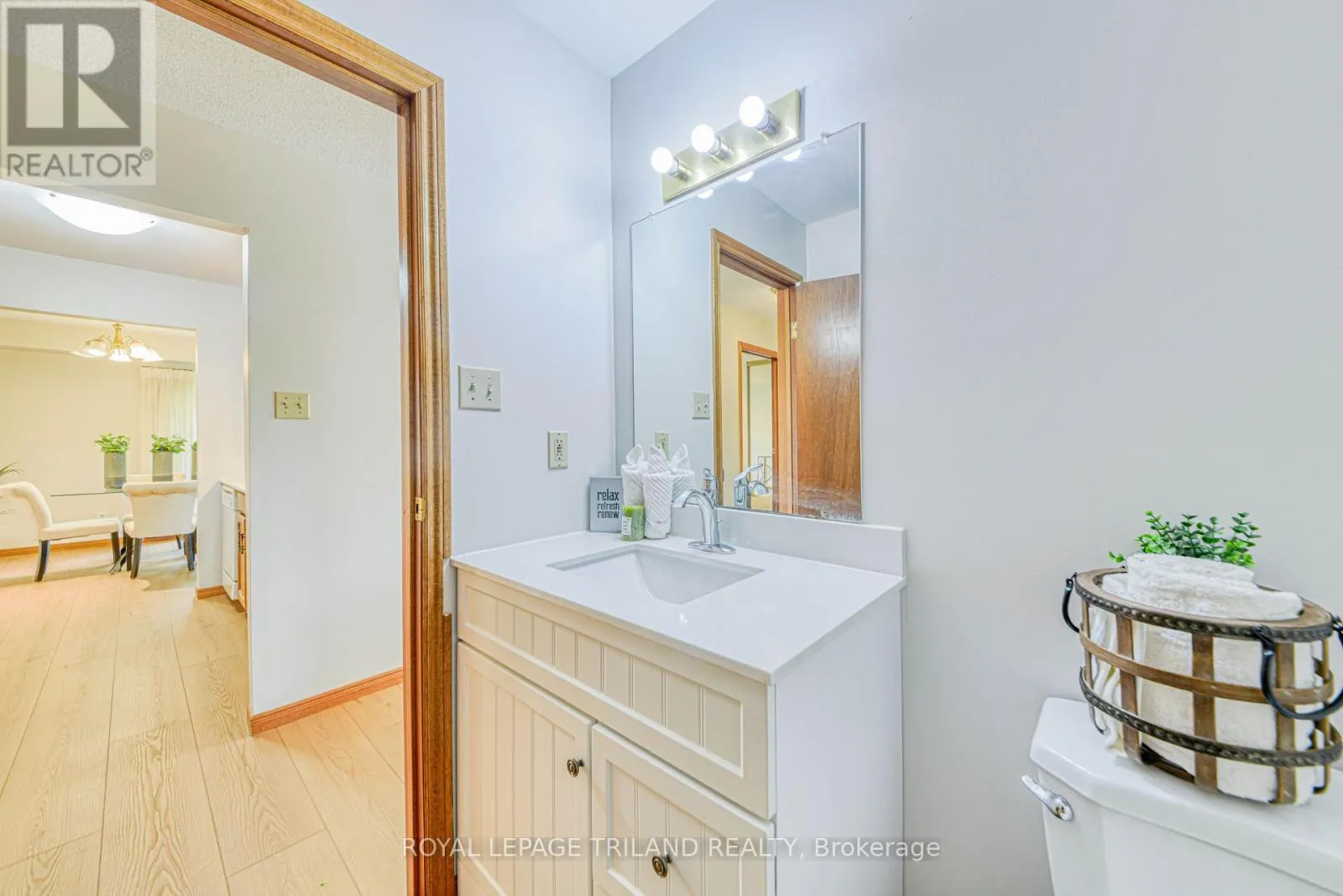 206 - 4 ALBERT STREET, #206
