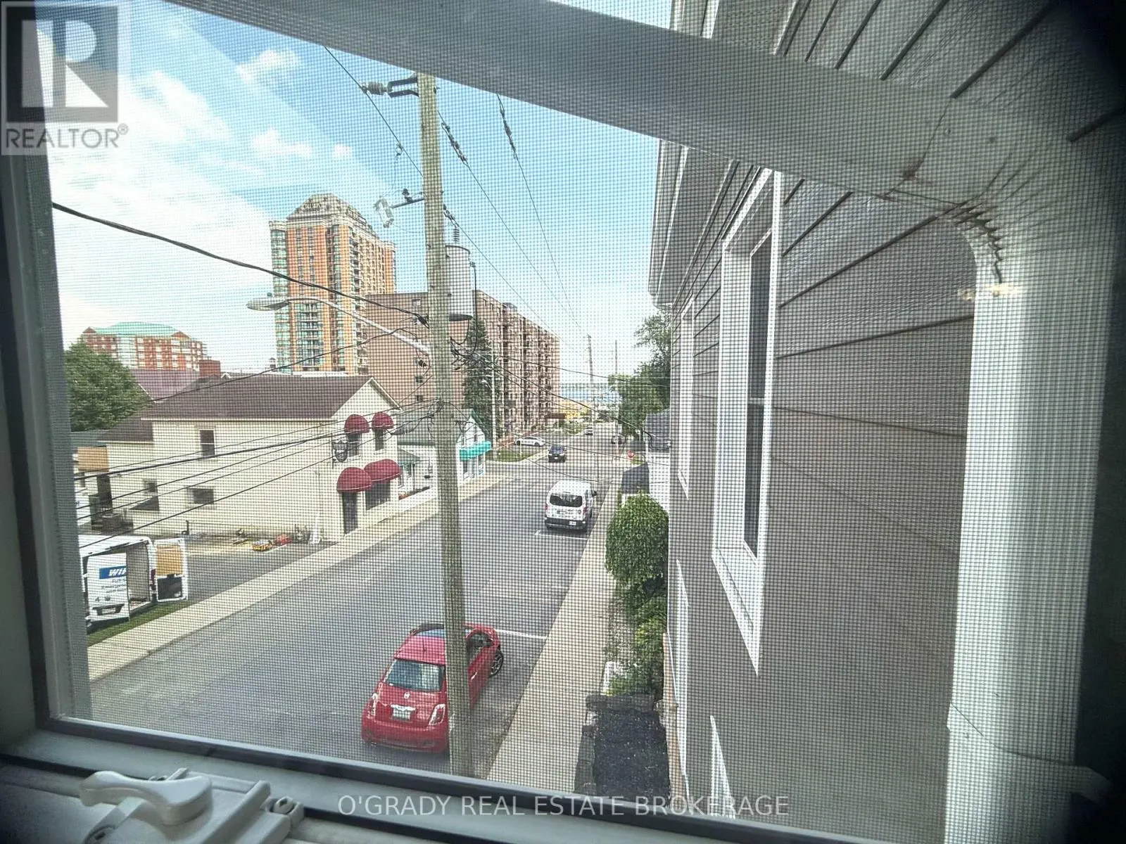 26 APPLE STREET