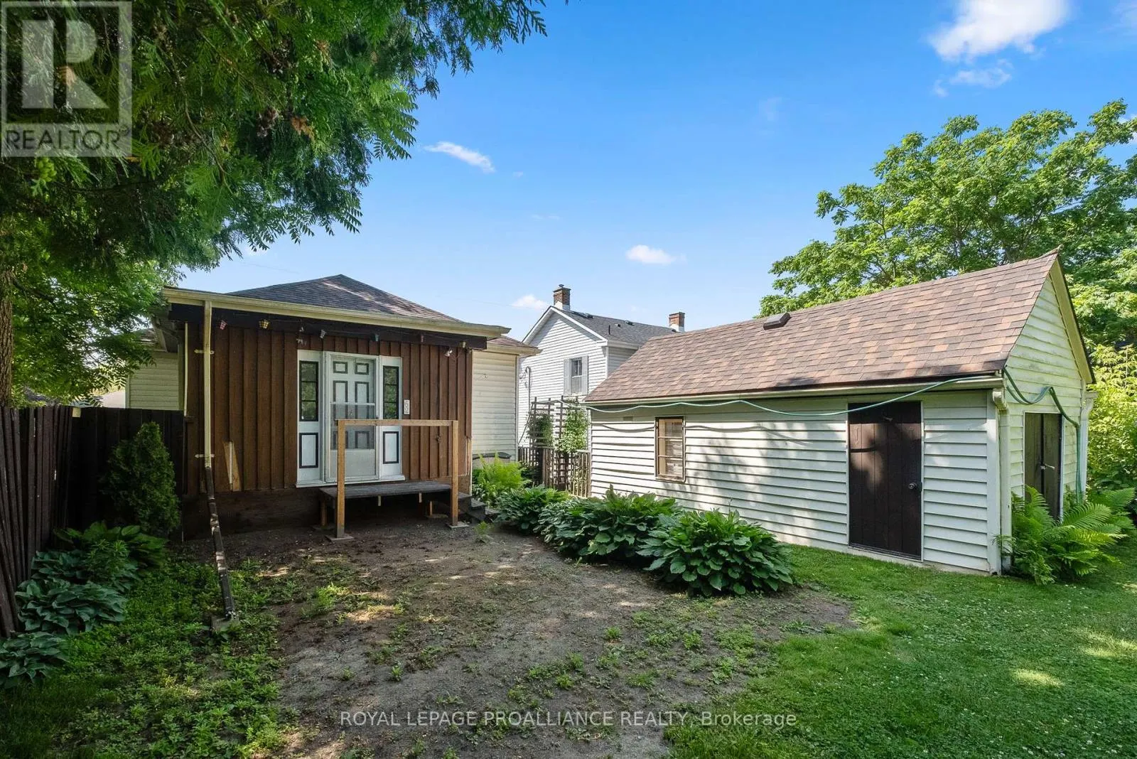 62 JAMES STREET E
