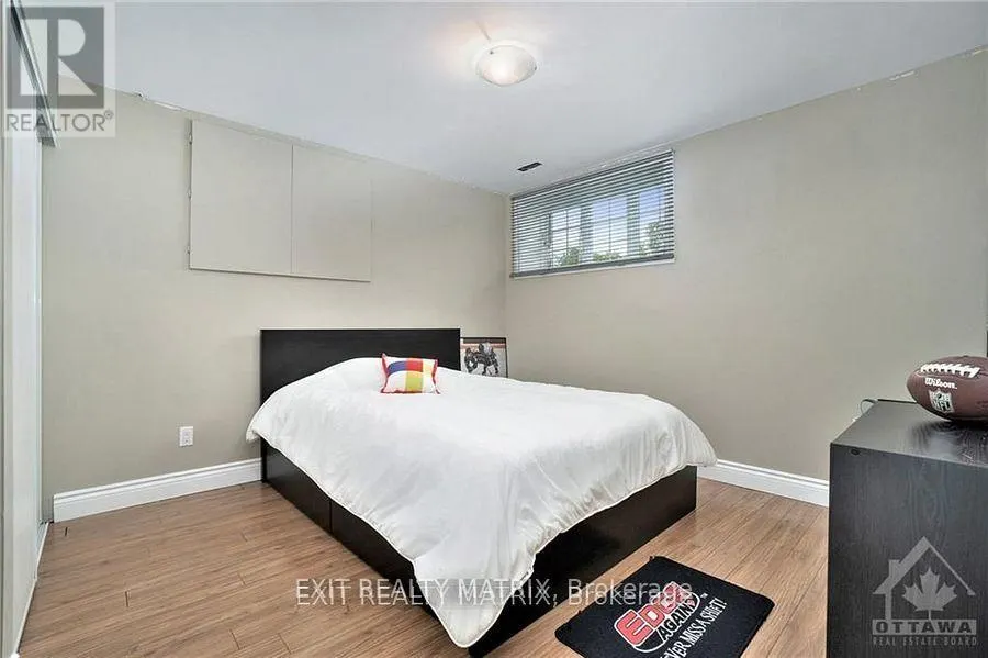 6 TELEGRAPH CRESCENT