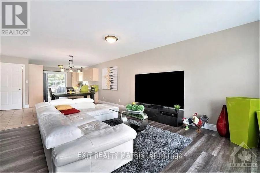6 TELEGRAPH CRESCENT