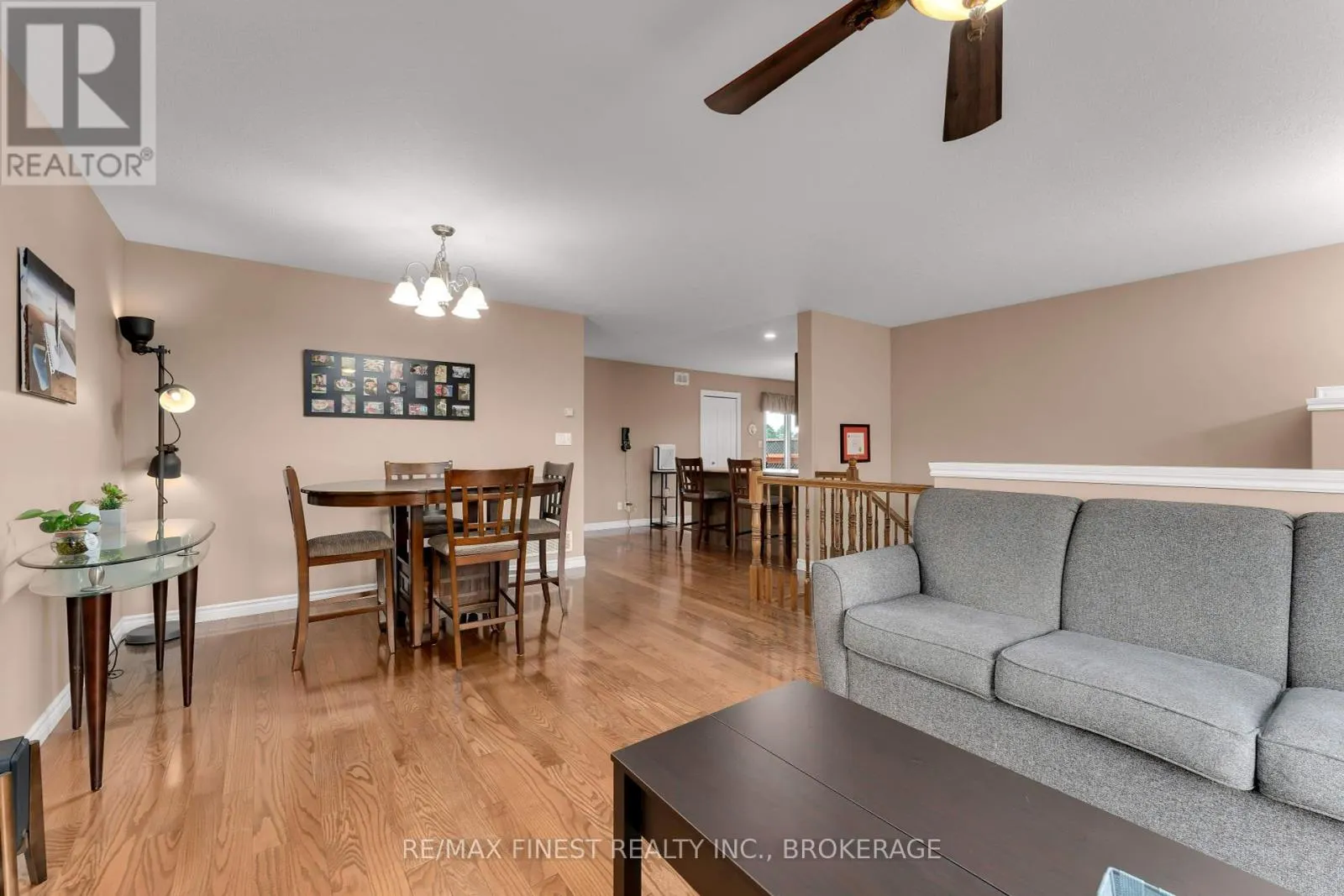 43 FOLLWELL CRESCENT
