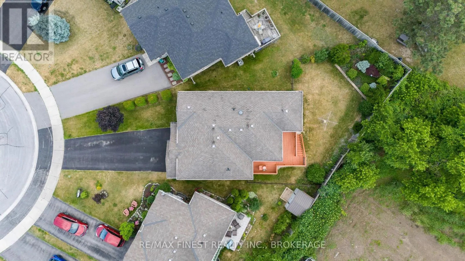 43 FOLLWELL CRESCENT