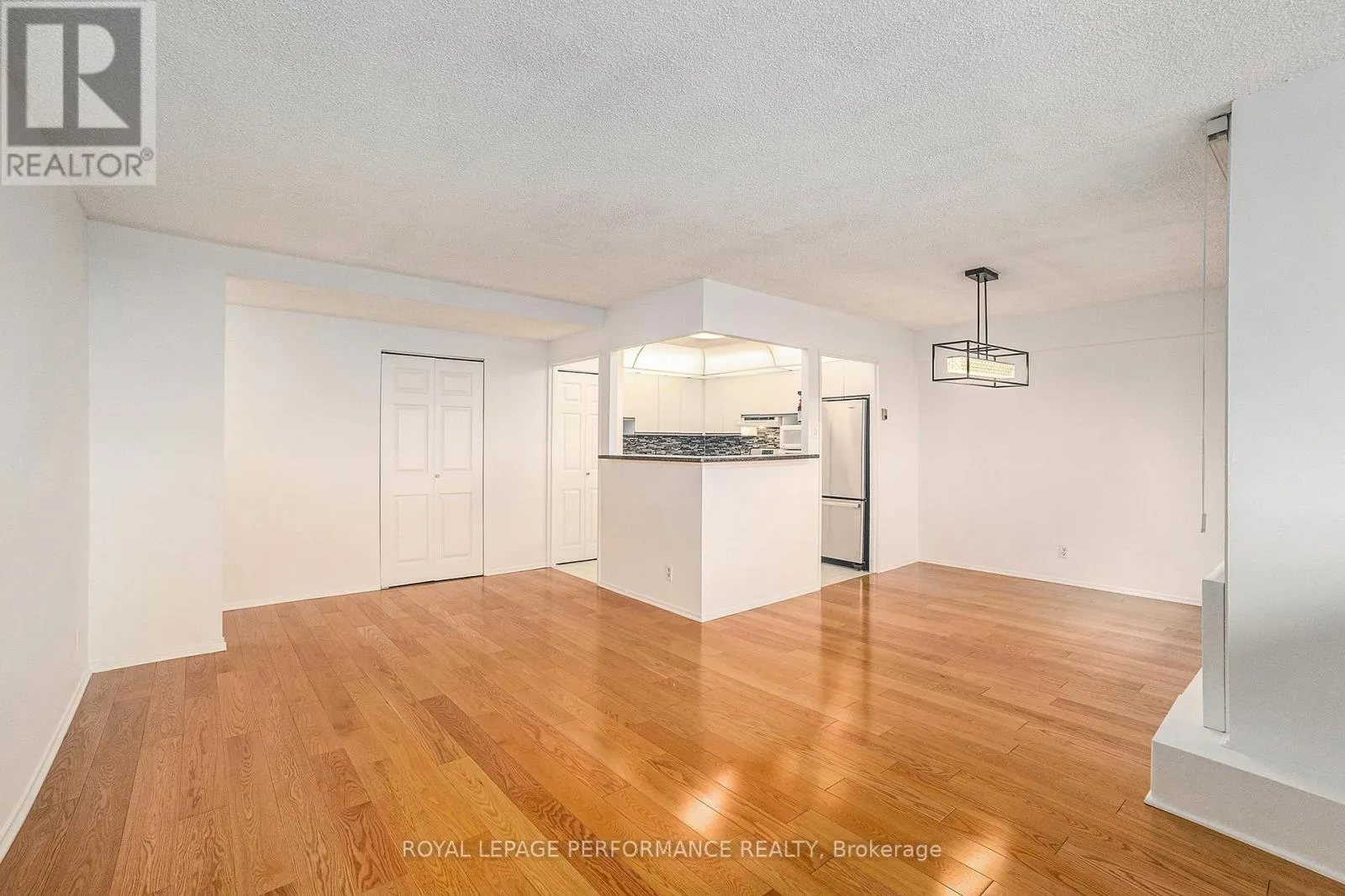 1901 - 1285 CAHILL DRIVE