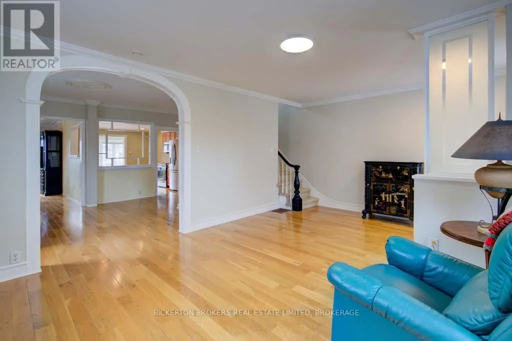 370 STONE STREET S