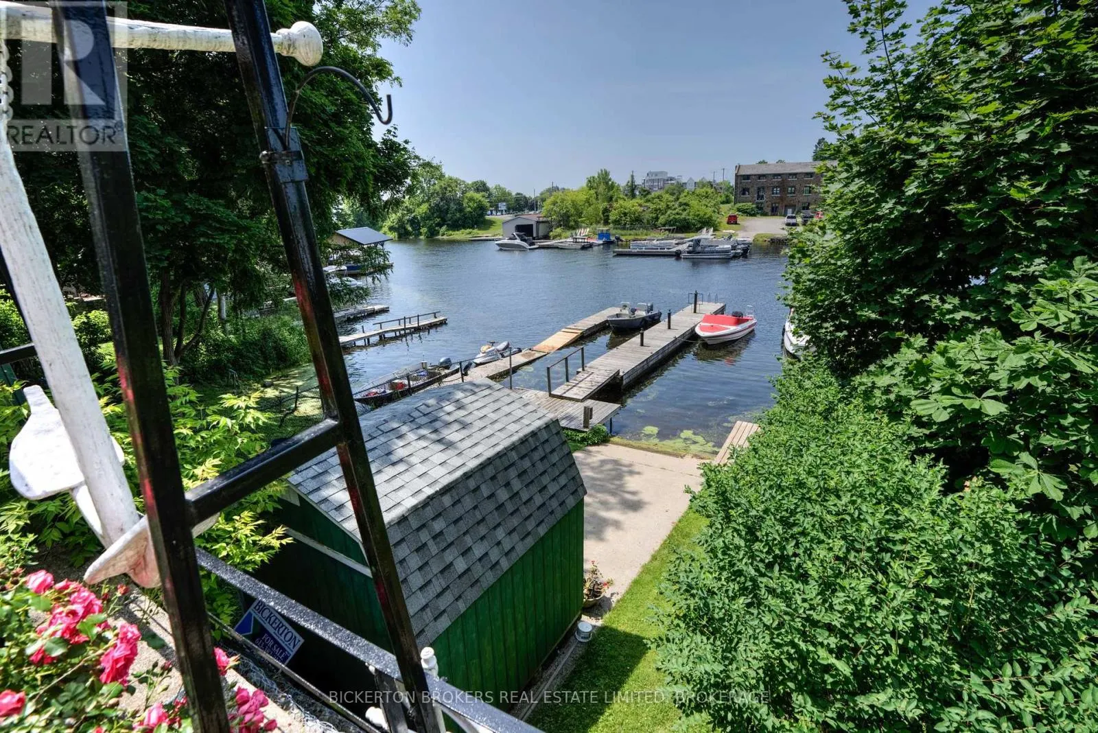370 STONE STREET S