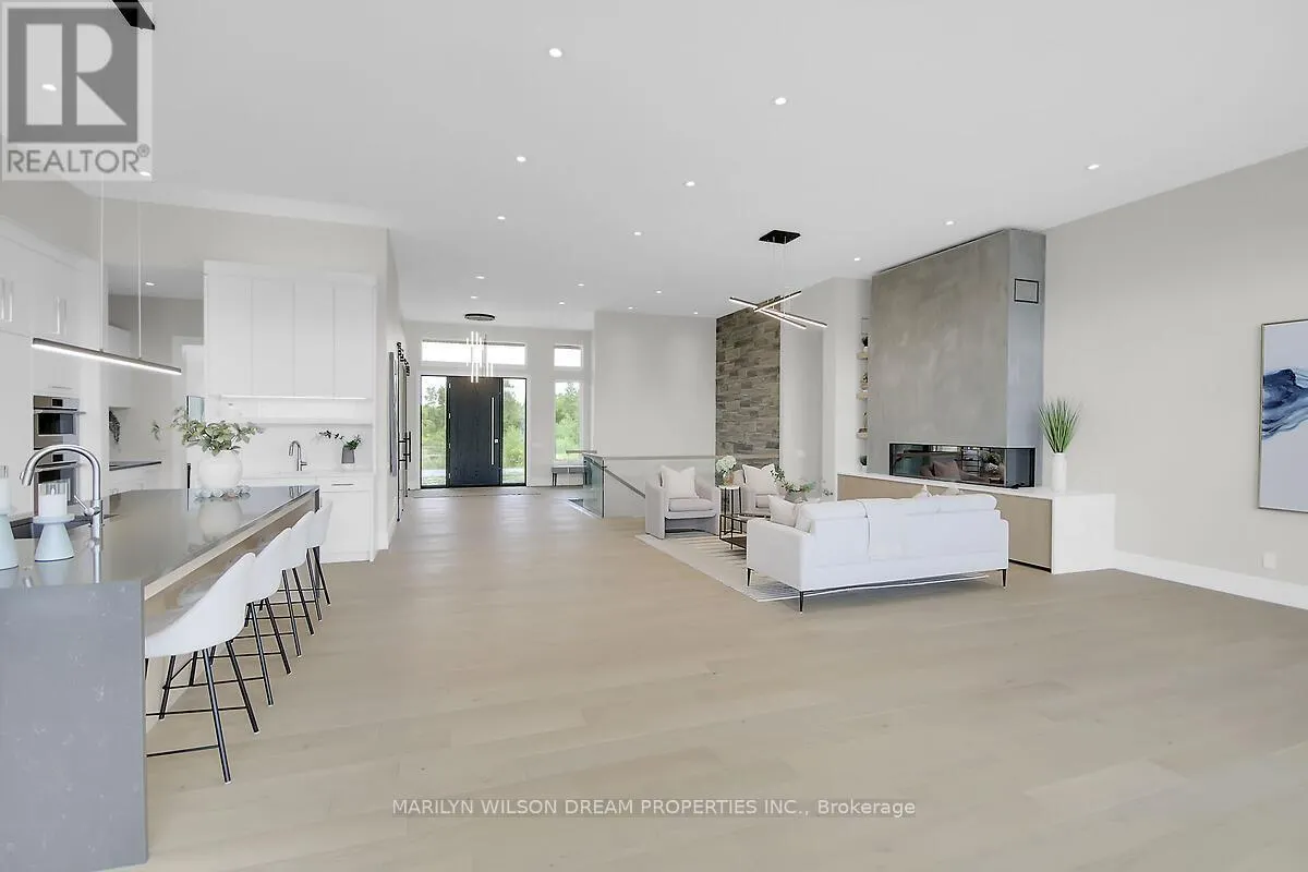 1070 GREEN JACKET CRESCENT