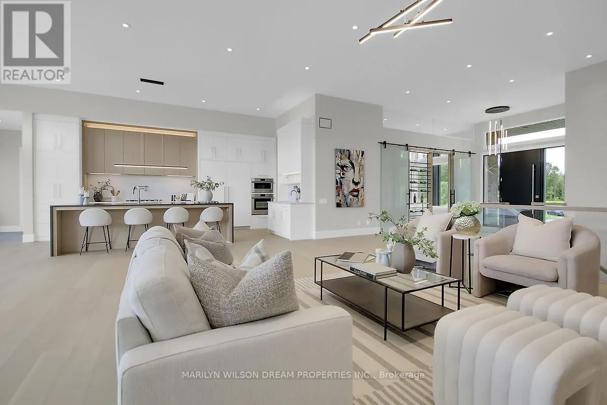 1070 GREEN JACKET CRESCENT