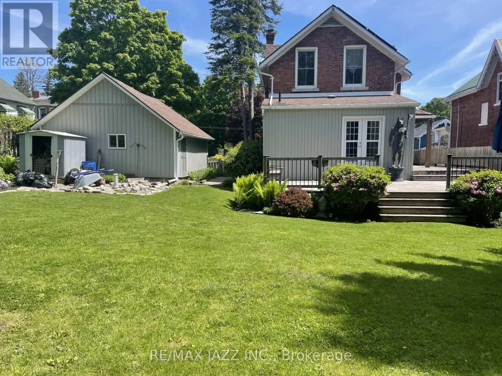 122 RICHARD STREET