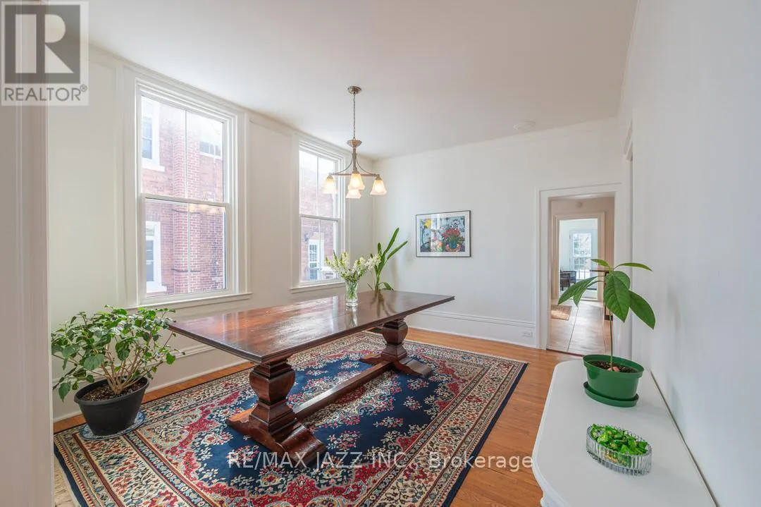 122 RICHARD STREET