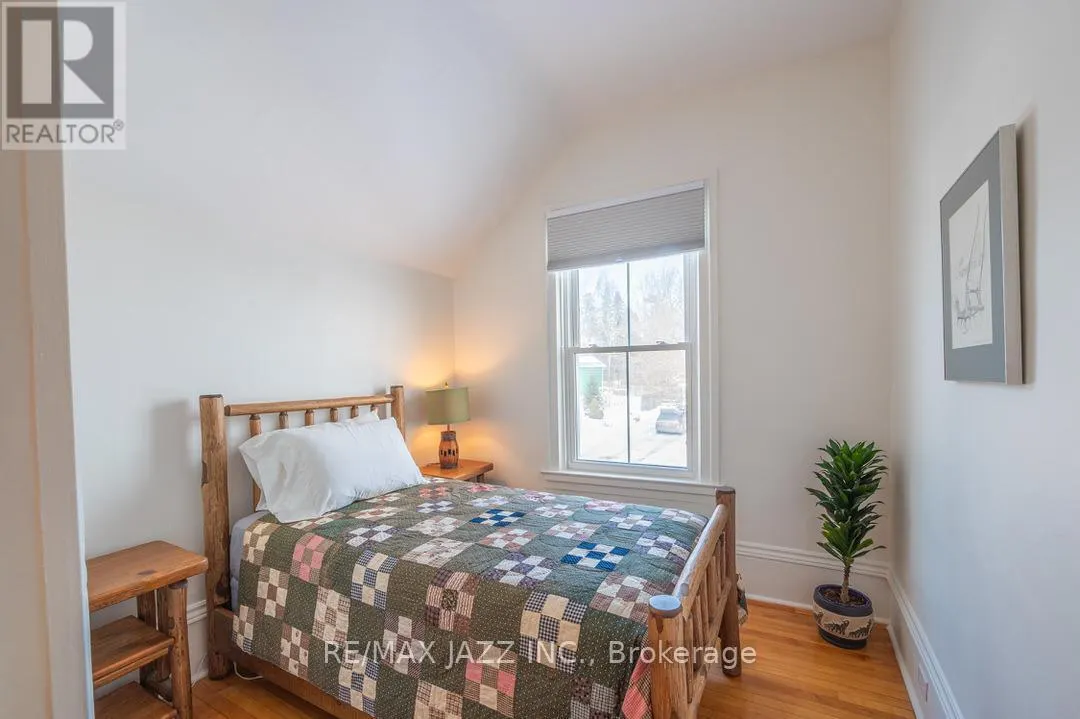 122 RICHARD STREET