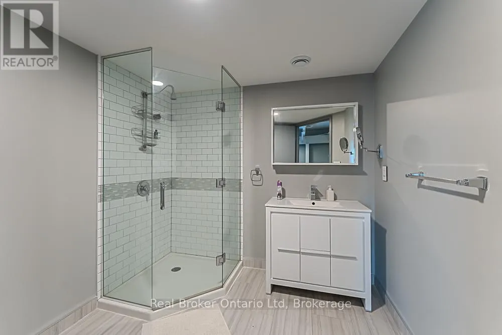 UNITS 1&2 - 1525 16TH STREET E, #Units 1&2