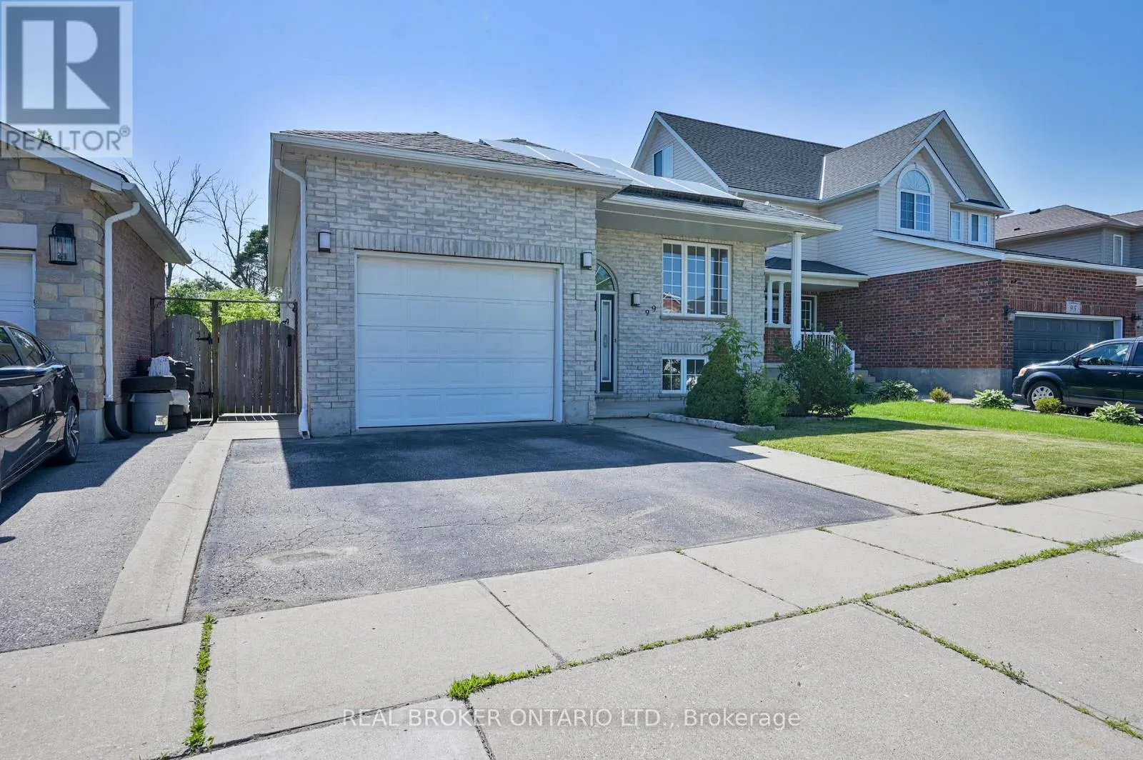 99 LANGLAW DRIVE