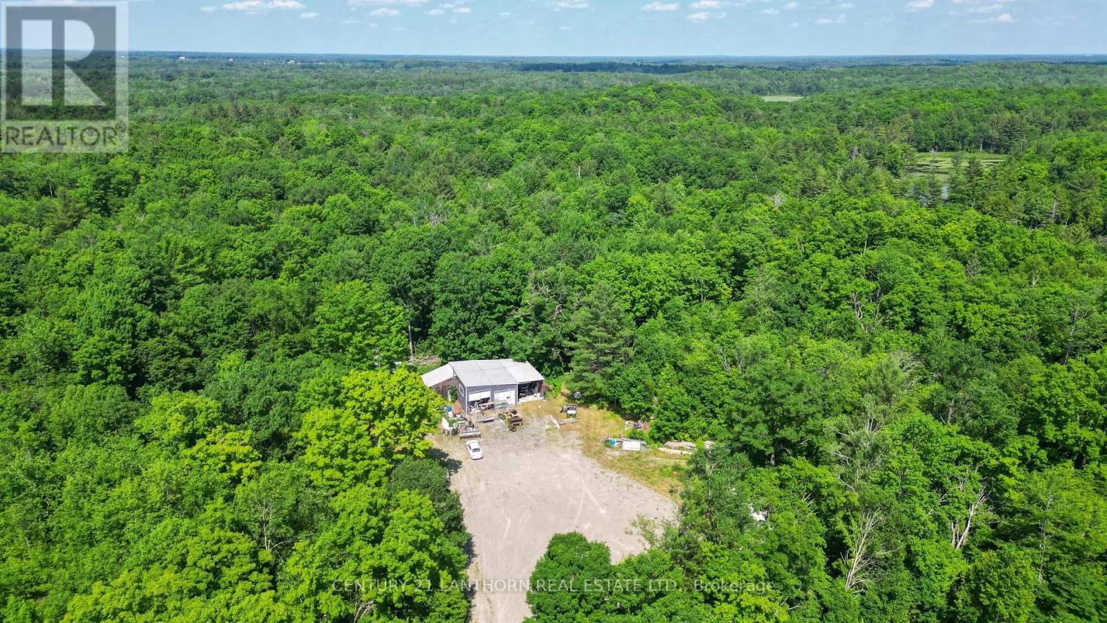 932 HUNT CLUB ROAD