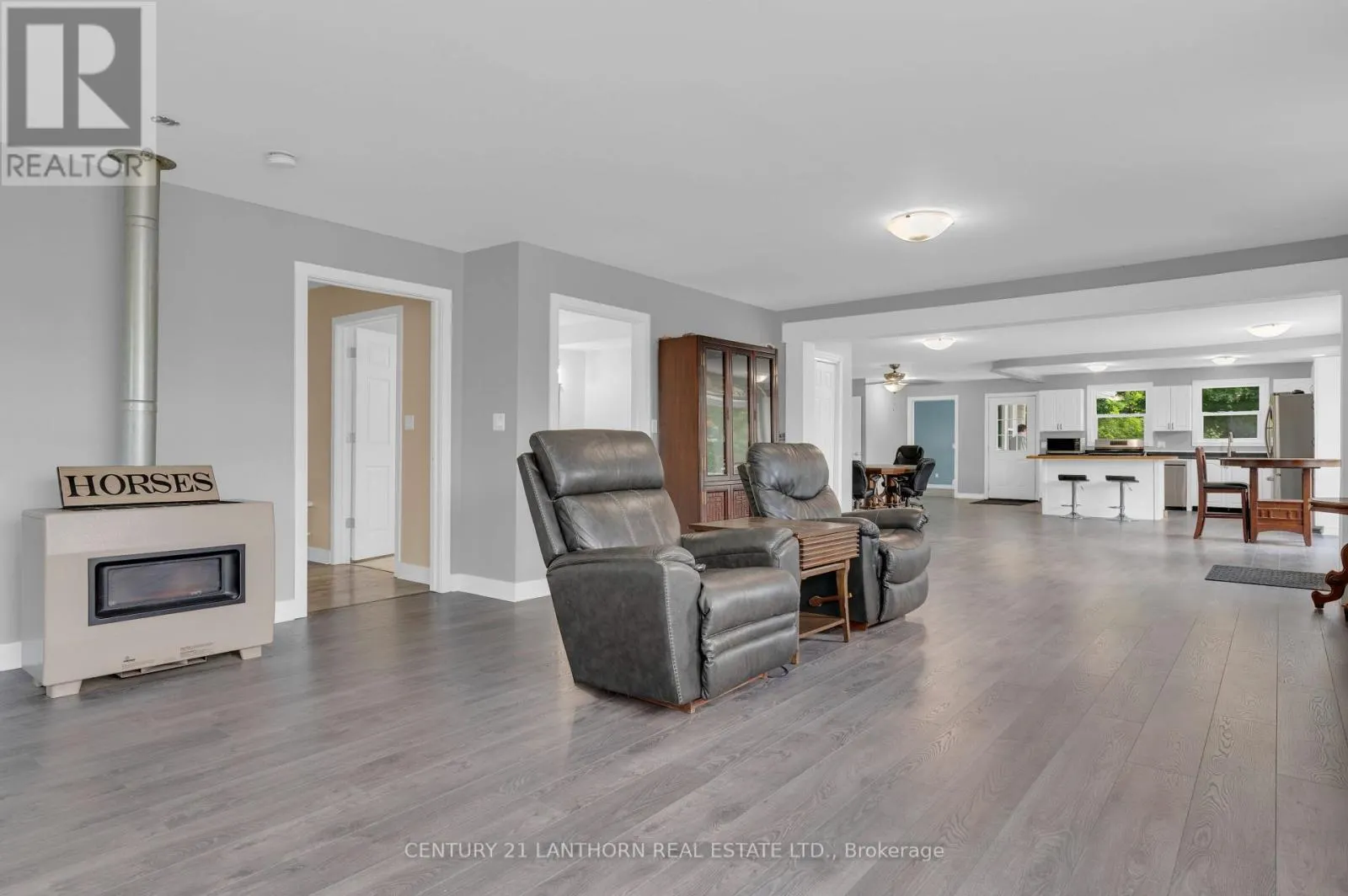 932 HUNT CLUB ROAD