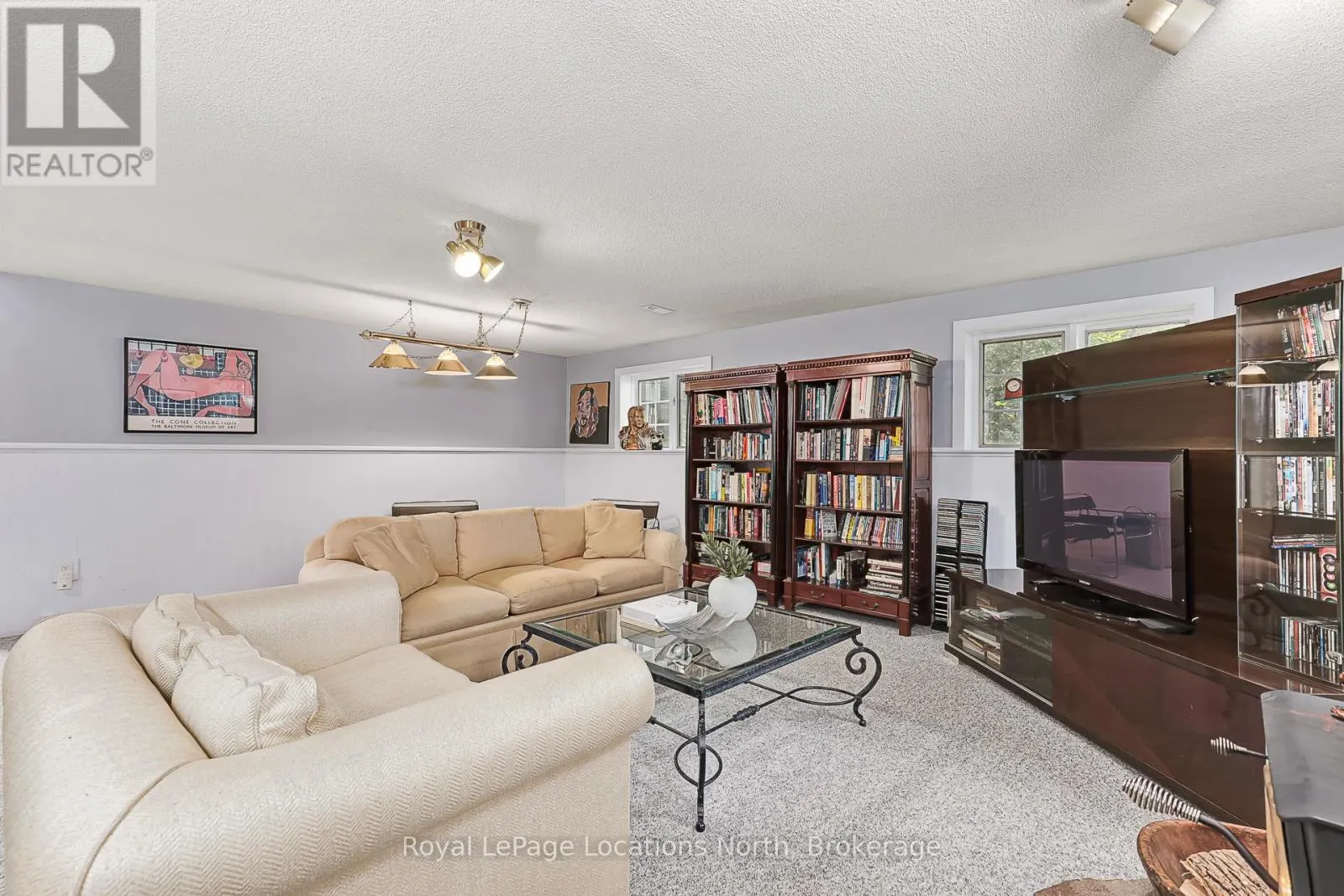 209297 26 HIGHWAY W