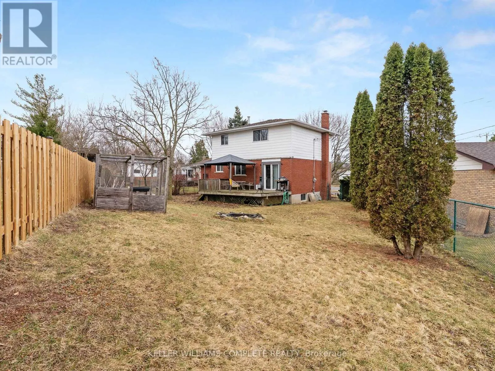 102 DUNDEE DRIVE