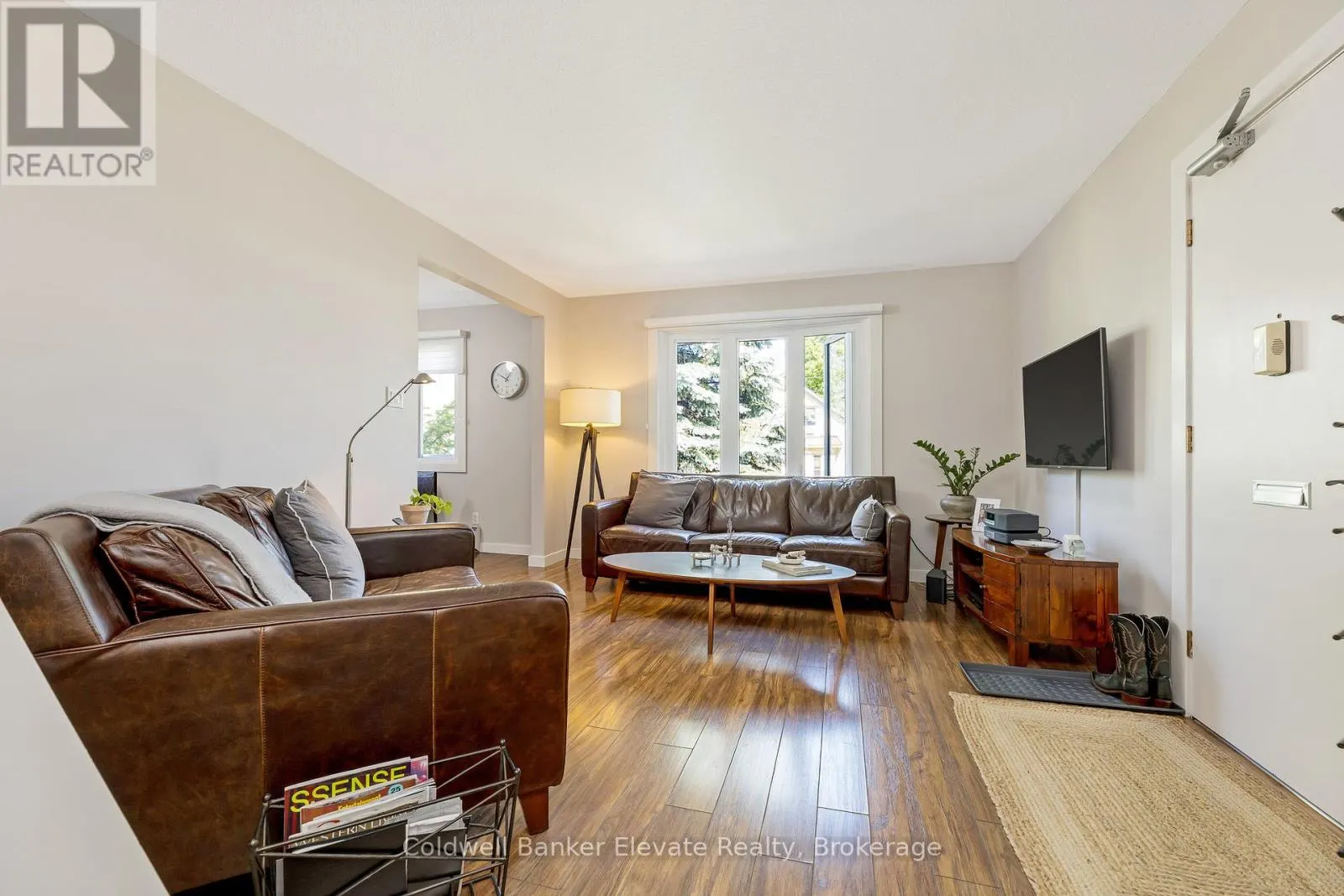 24 - 233 WESTMINSTER DRIVE S