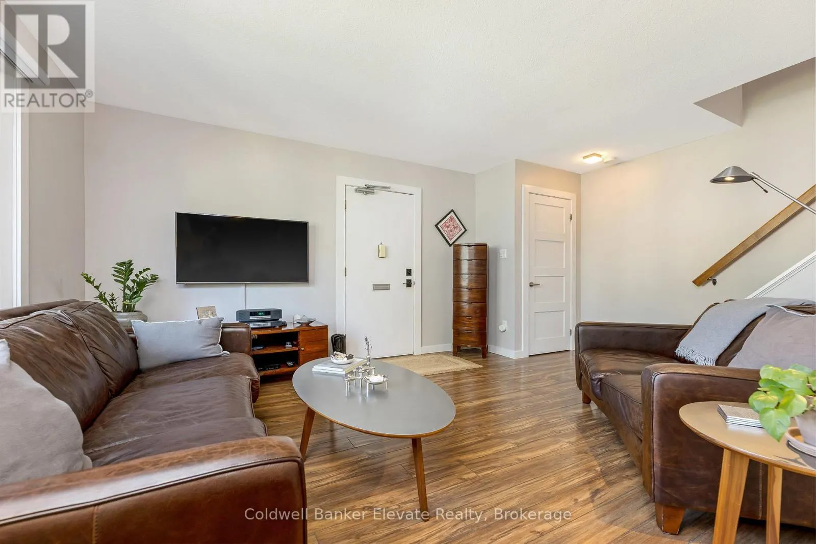 24 - 233 WESTMINSTER DRIVE S