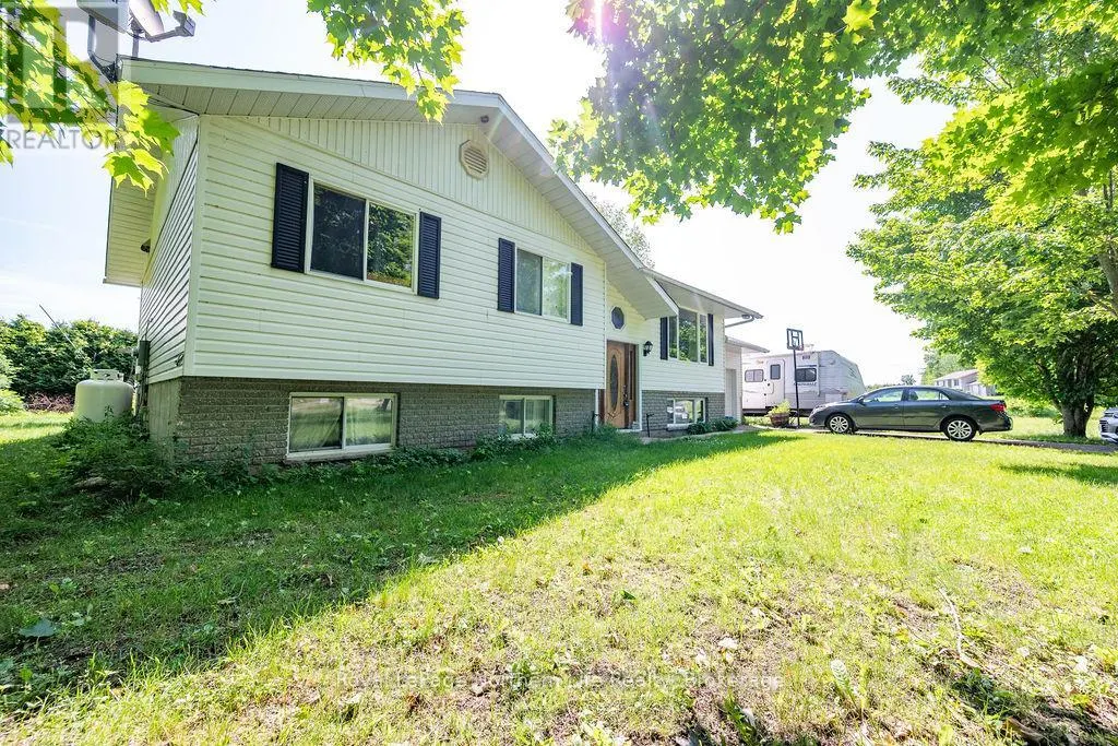 12 HYDRO BAY ROAD