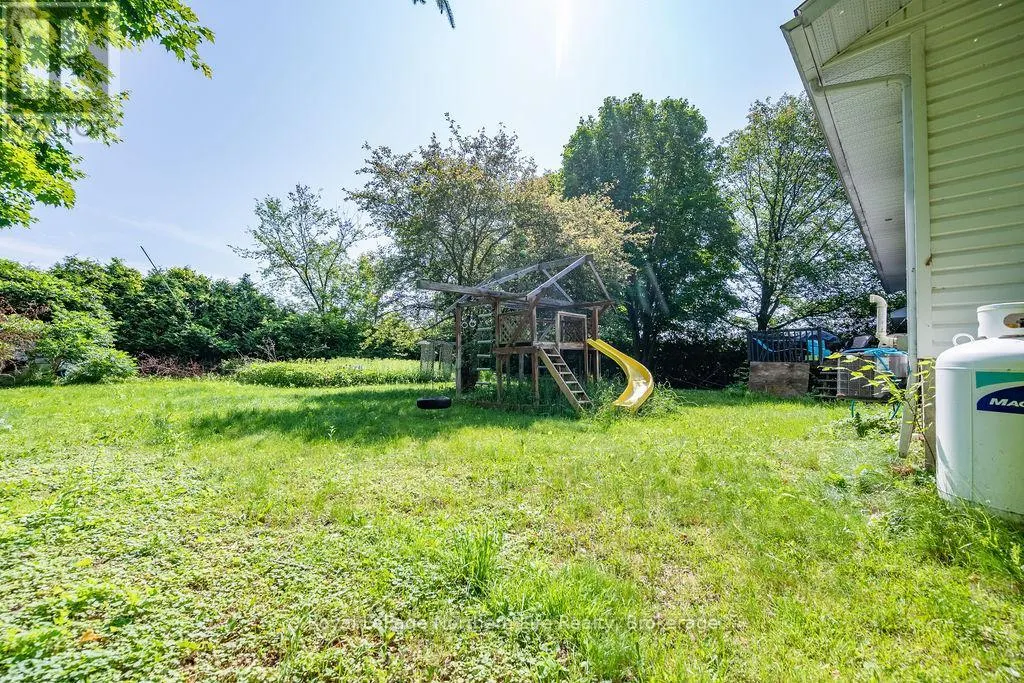 12 HYDRO BAY ROAD