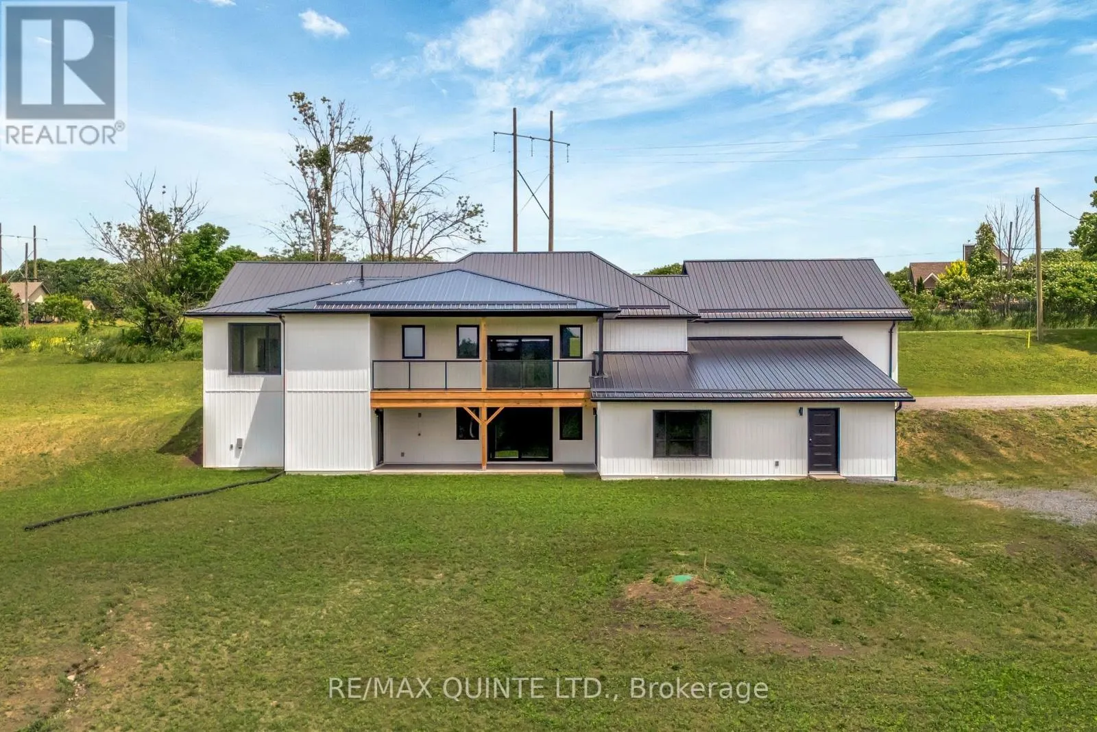 171 PINE HILL CRESCENT