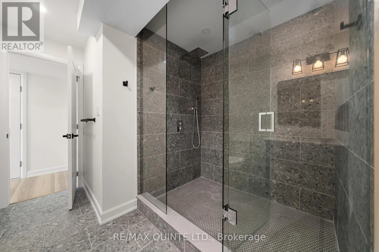 171 PINE HILL CRESCENT