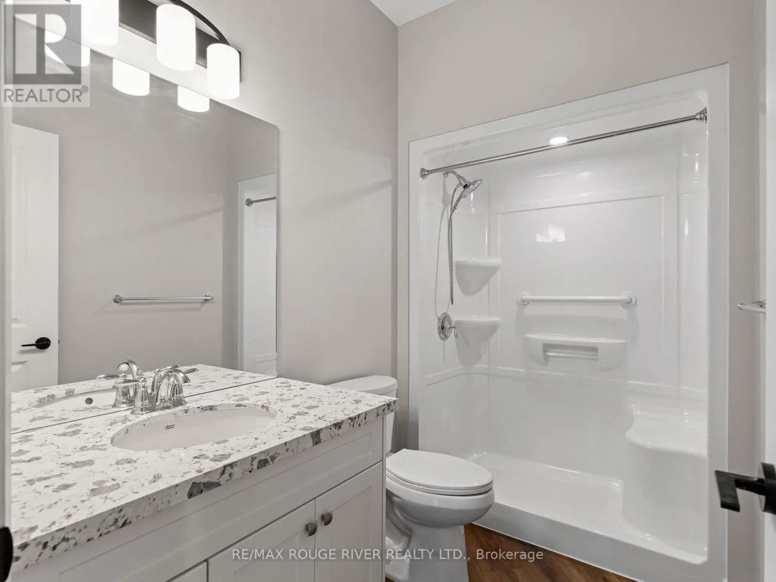 201 - 14 MEADOWCREEK DRIVE, #201