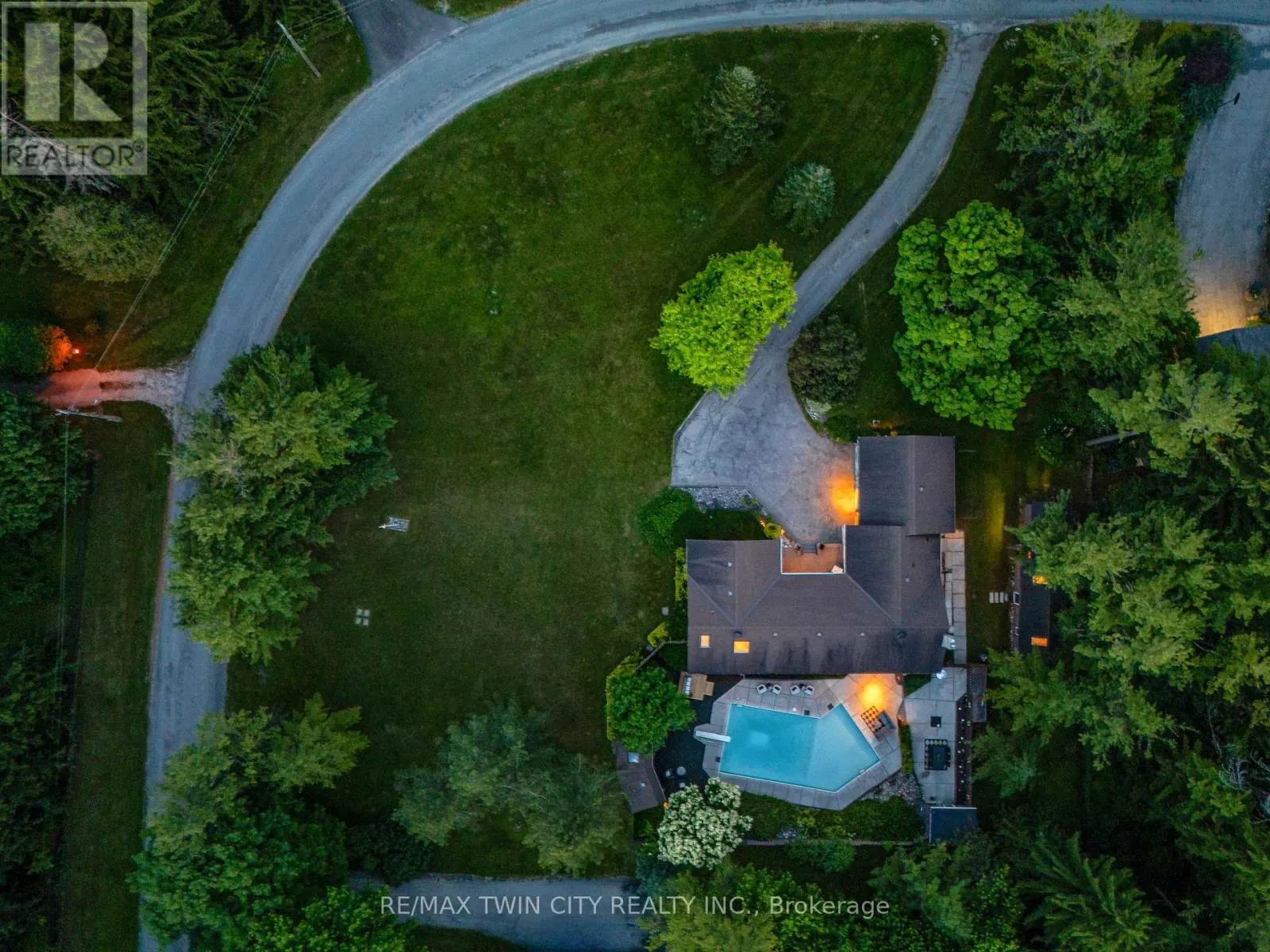 105 GRANDVIEW DRIVE