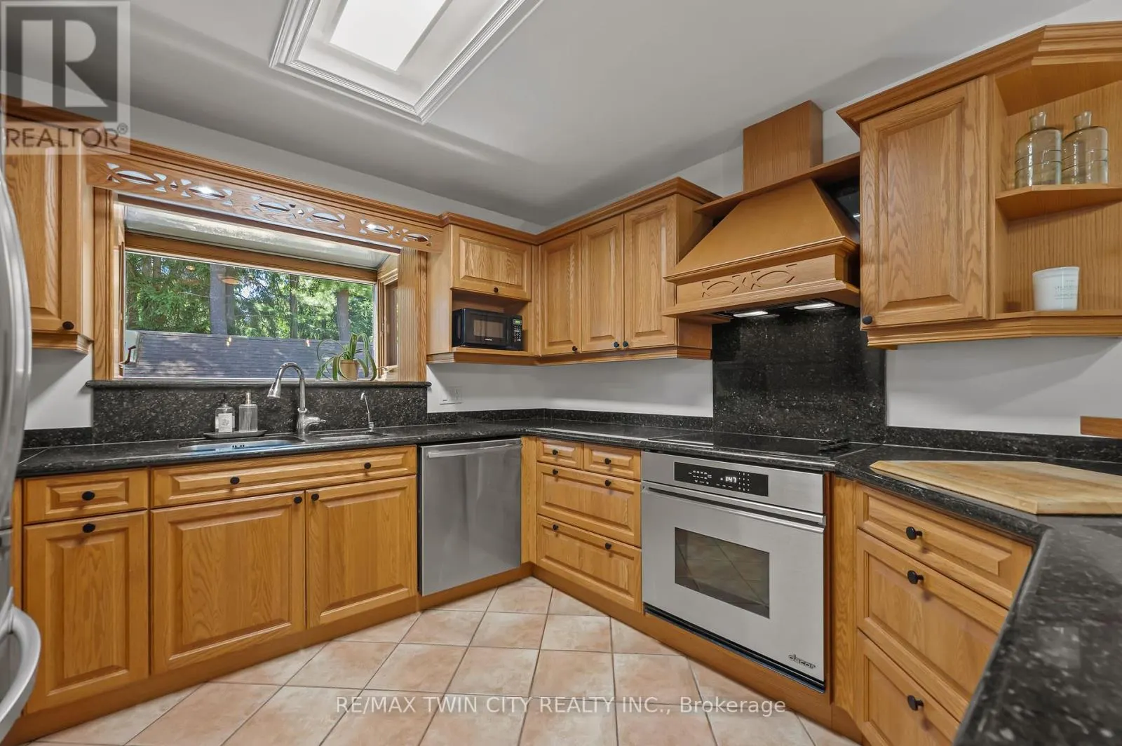 105 GRANDVIEW DRIVE