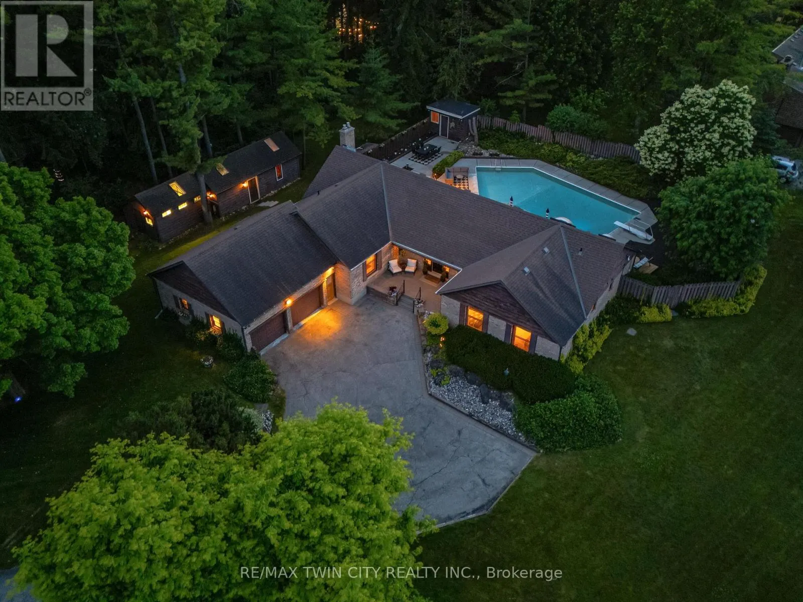 105 GRANDVIEW DRIVE