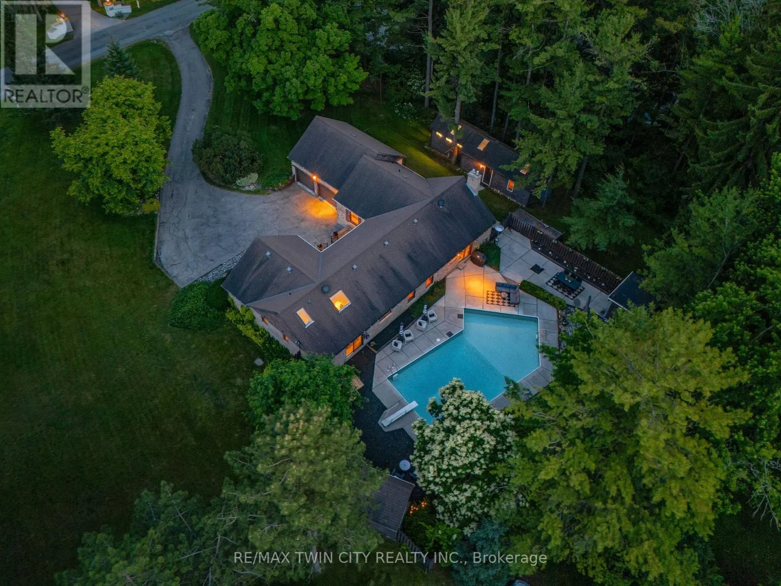 105 GRANDVIEW DRIVE