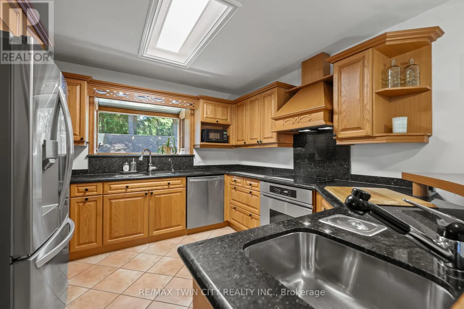 105 GRANDVIEW DRIVE