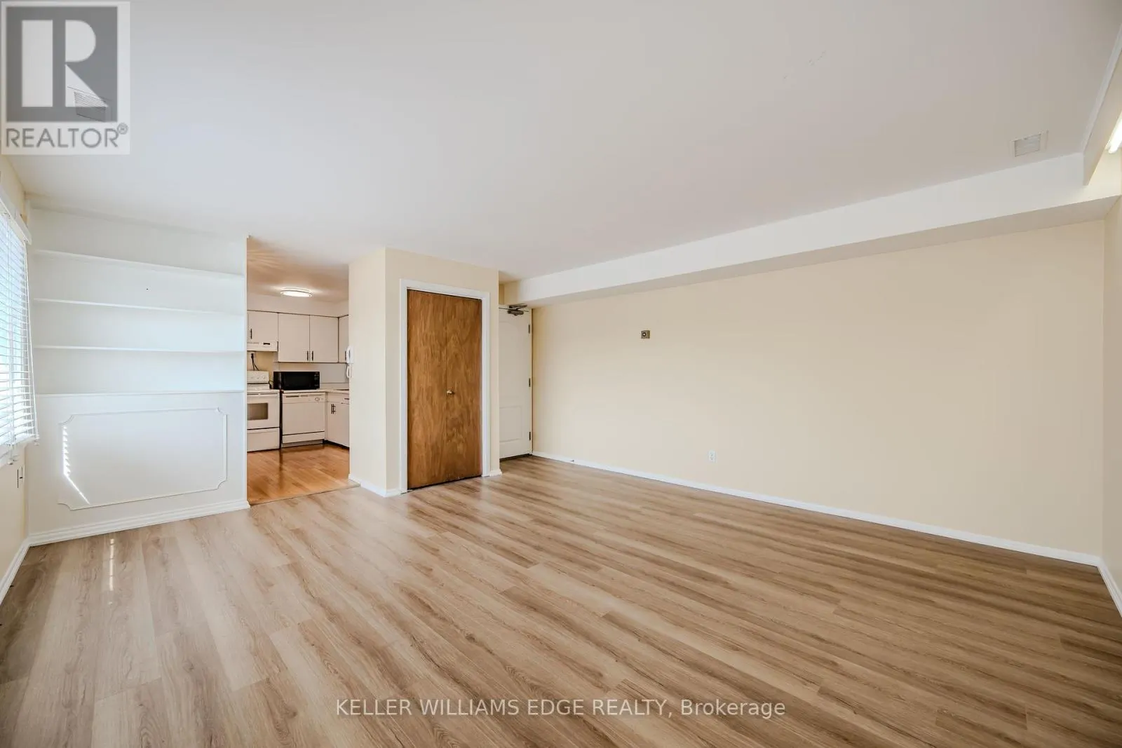 22 MILL STREET S