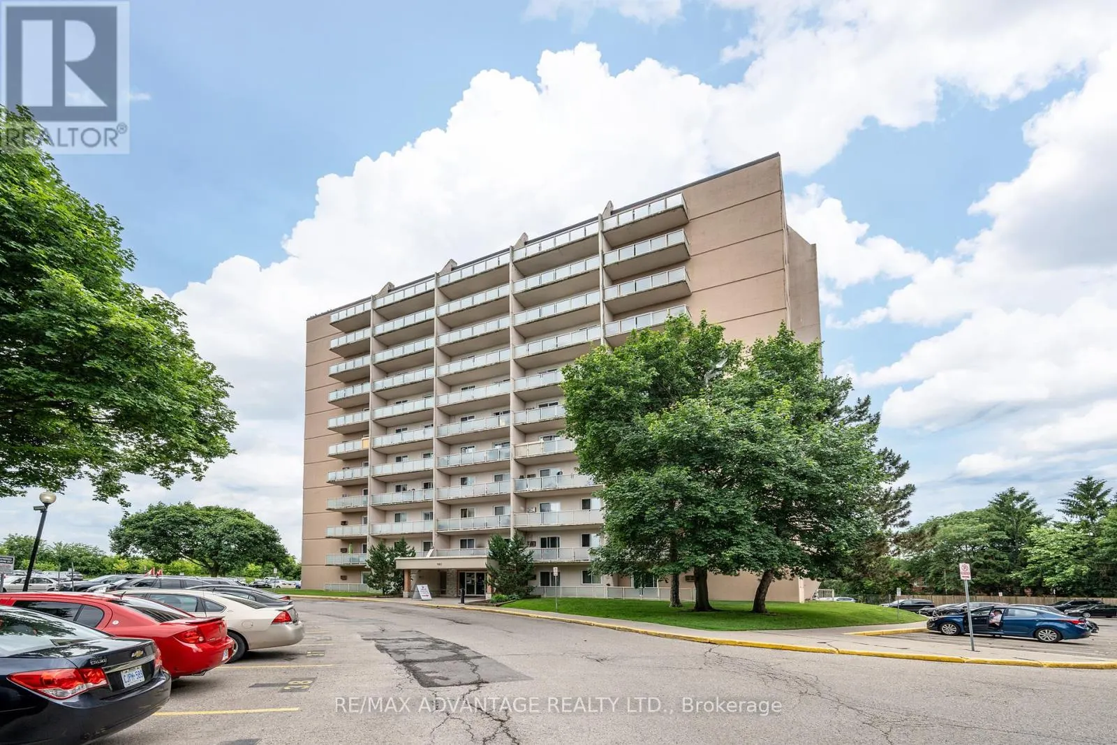 806 - 563 MORNINGTON AVENUE, #806