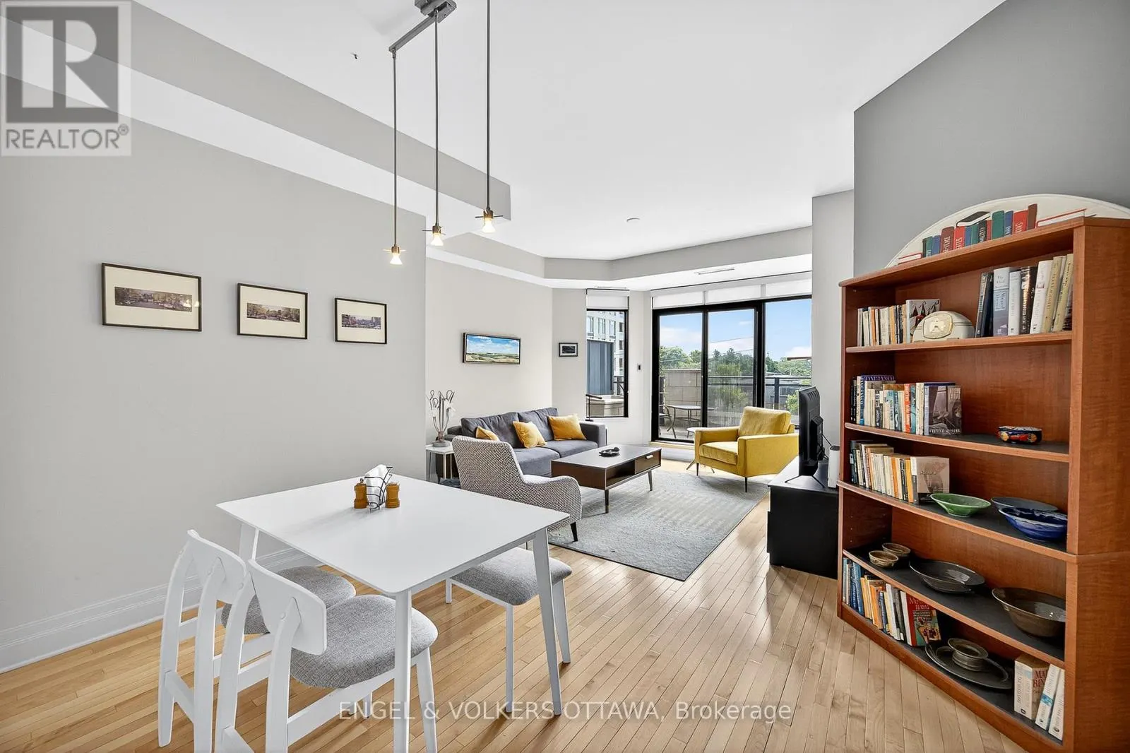 404 - 420 BERKLEY AVENUE