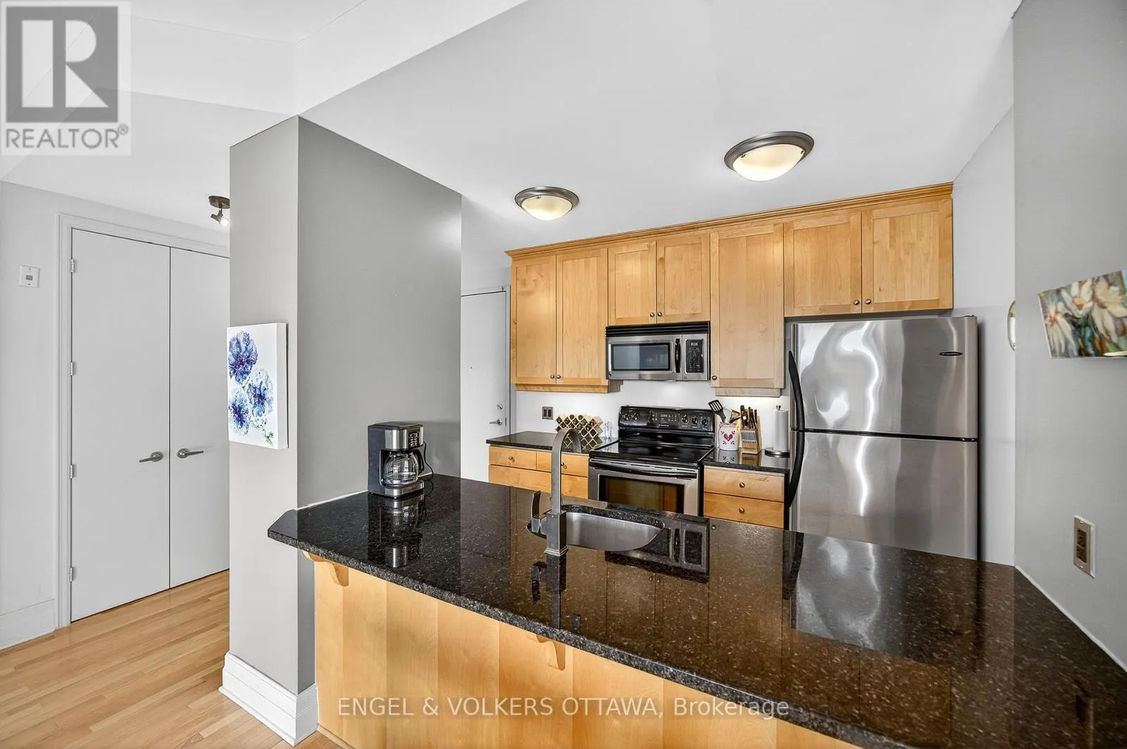 404 - 420 BERKLEY AVENUE